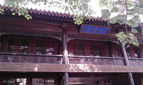 10490613274_640<em></em>x426_副本