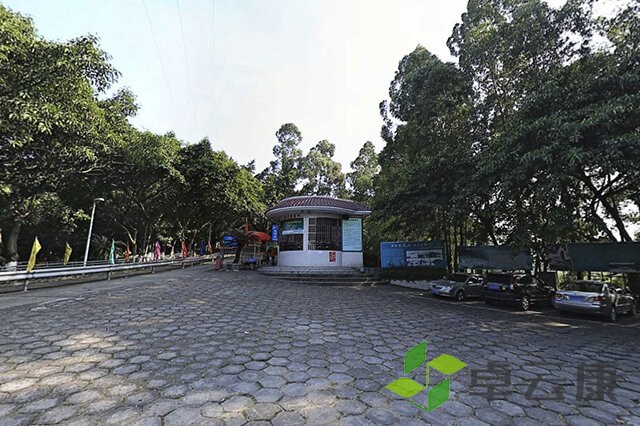 09152720331_640<em></em>x426